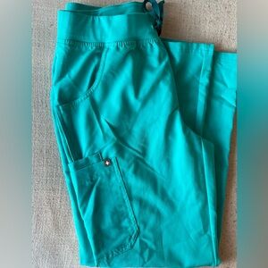 FIGS KADE SCRUB PANTS - OASIS